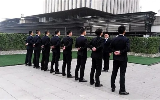 常熟揭秘：如何选择靠谱的收债公司？老司机给你支招